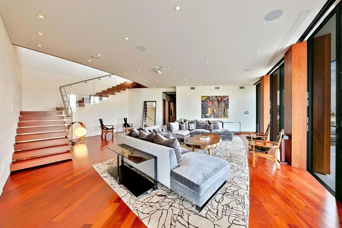 Modern Villa With Unmatched Skyline Views Los Angeles United States