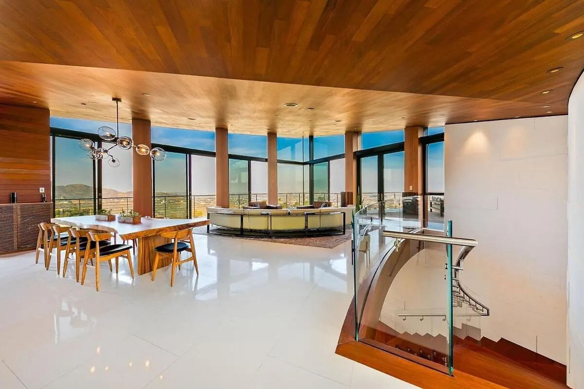 Modern Villa With Unmatched Skyline Views Los Angeles Holiday home