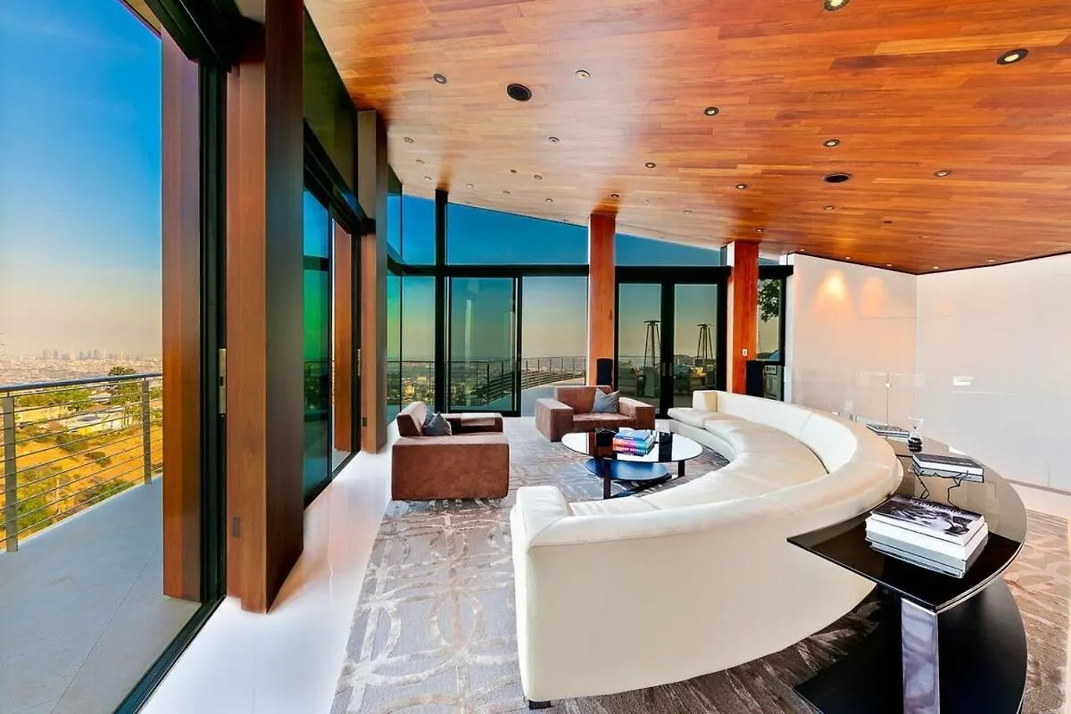 Modern Villa With Unmatched Skyline Views Los Angeles 0*,