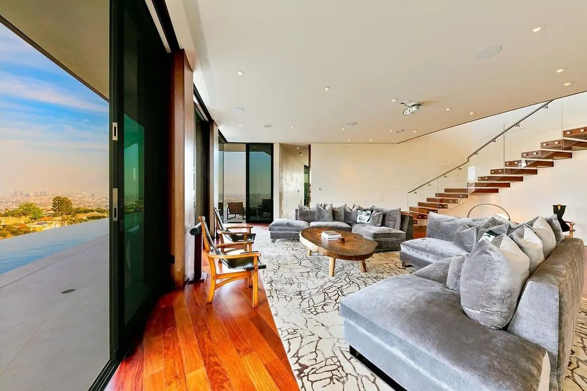 Modern Villa With Unmatched Skyline Views Los Angeles 0*,  United States
