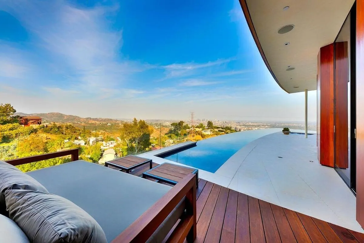 Modern Villa With Unmatched Skyline Views Los Angeles 0*,