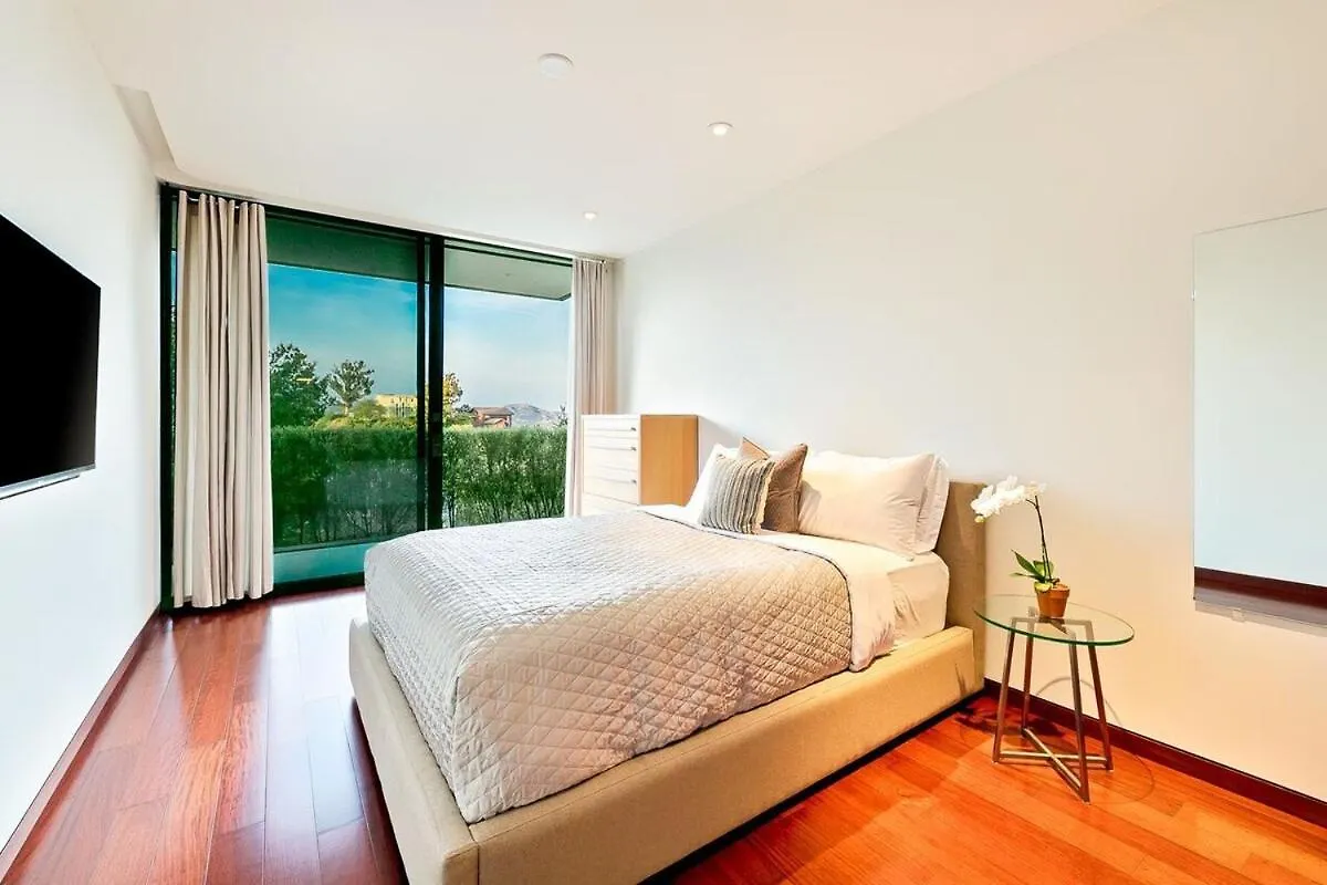 Modern Villa With Unmatched Skyline Views Los Angeles United States